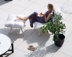 Meuble House Fauteuil d'extérieur blanc avec repose-pieds modulaire structure aluminium blanche