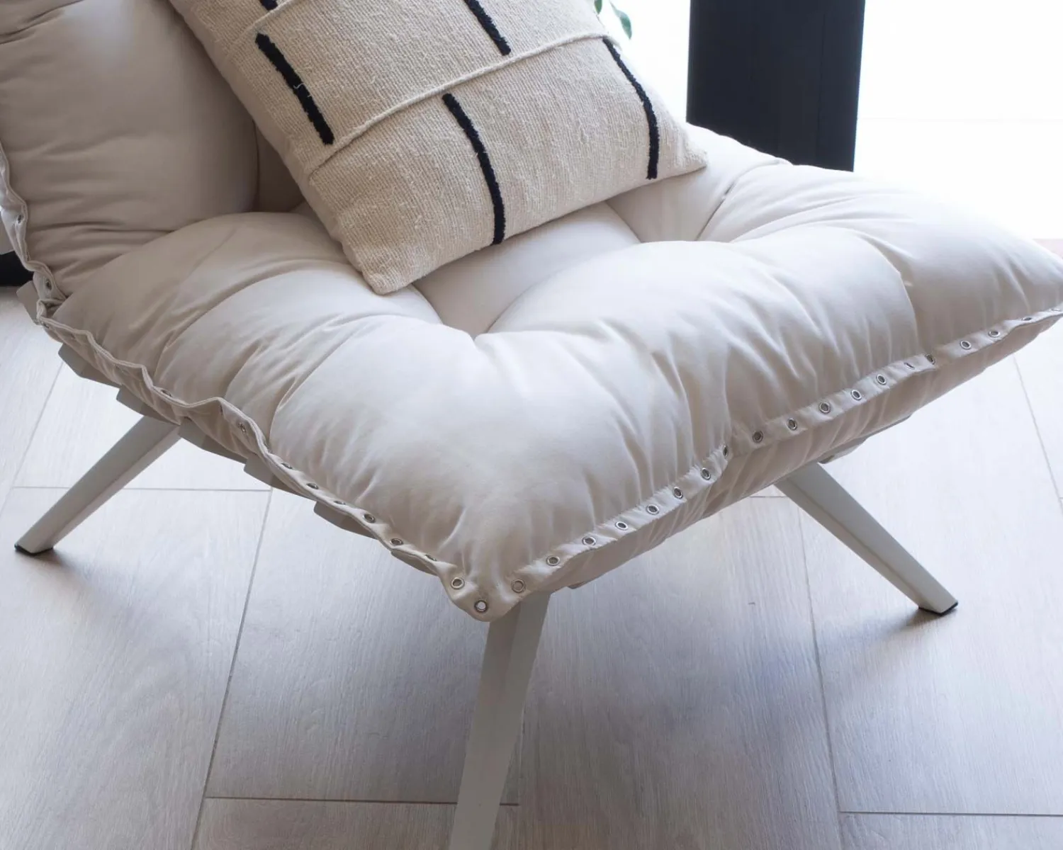 Meuble House Fauteuil d'extérieur blanc avec repose-pieds modulaire structure aluminium blanche "Lisca" Hot