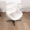 Meuble House Fauteuil enveloppant en tissu blanc et pied pivotant en métal "Bissett" Discount