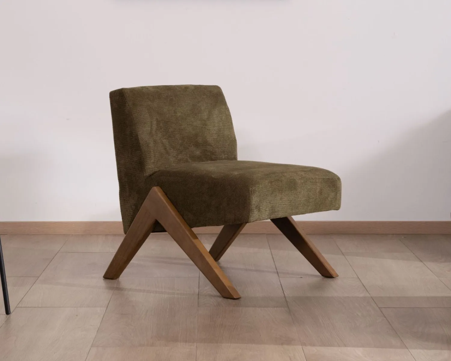 Meuble House Fauteuil esprit vintage en tissu vert kaki clair "Tolga" pieds boomerang en bois Clearance