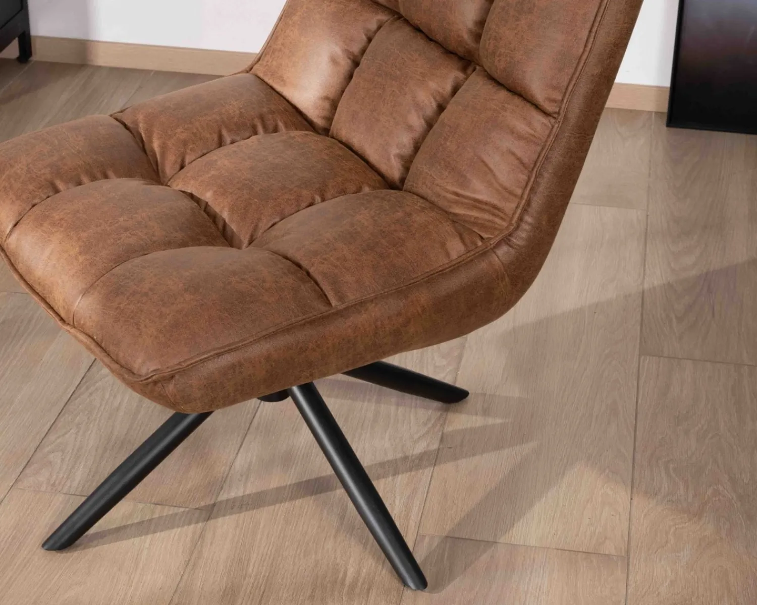 Meuble House Fauteuil relax ultra-confort avec pied rotatif "Grundy" en tissu microfibre havane Hot
