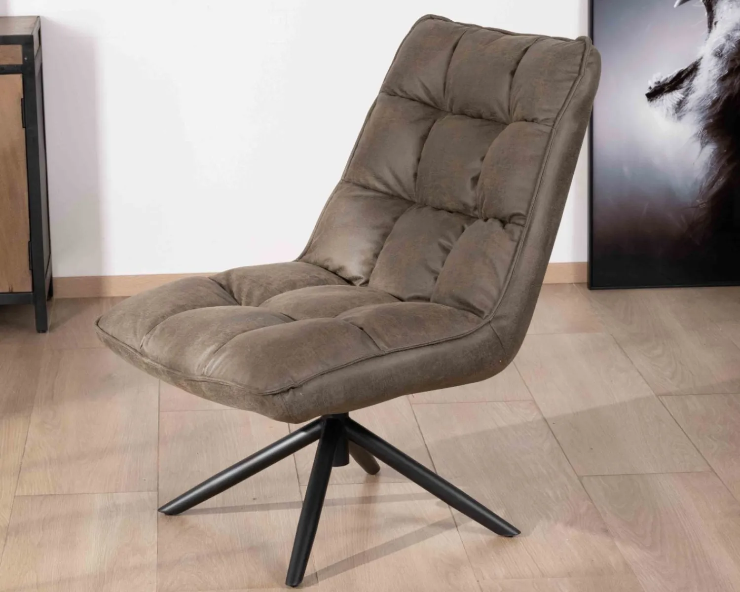Meuble House Fauteuil relax ultra-confort avec pied rotatif "Grundy" en tissu microfibre vert kaki Outlet