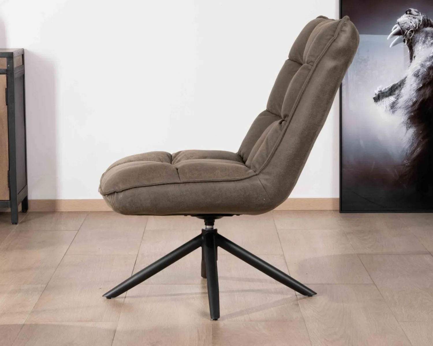 Meuble House Fauteuil relax ultra-confort avec pied rotatif "Grundy" en tissu microfibre vert kaki Outlet