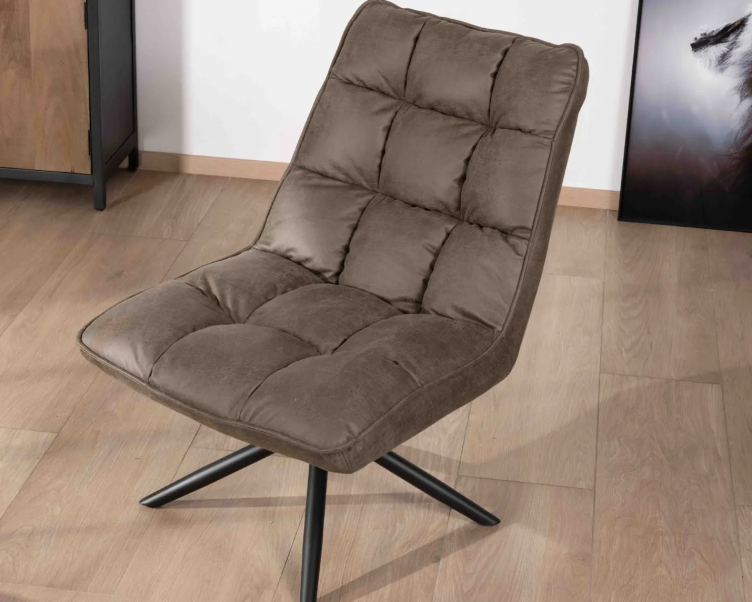 Meuble House Fauteuil relax ultra-confort avec pied rotatif "Grundy" en tissu microfibre vert kaki Outlet