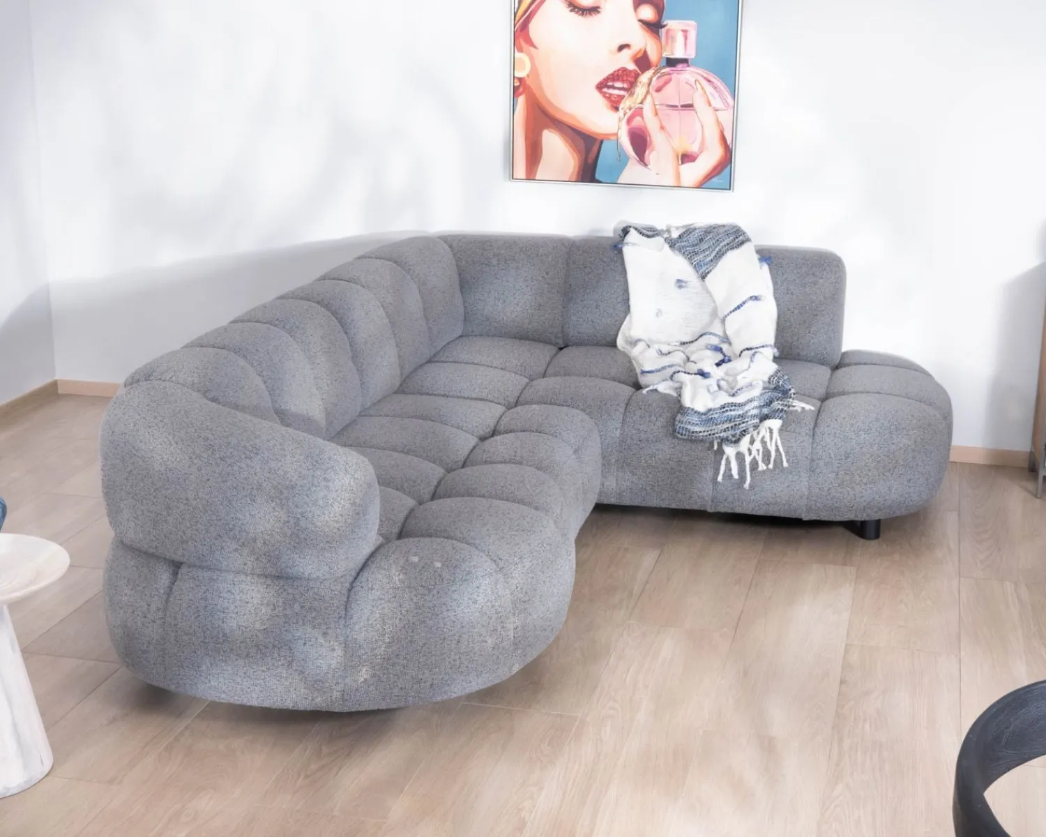 Meuble House Grand canapé d'angle en tissu tramé gris "Syltan" avec profondeur d'assise réglable électriquement Discount