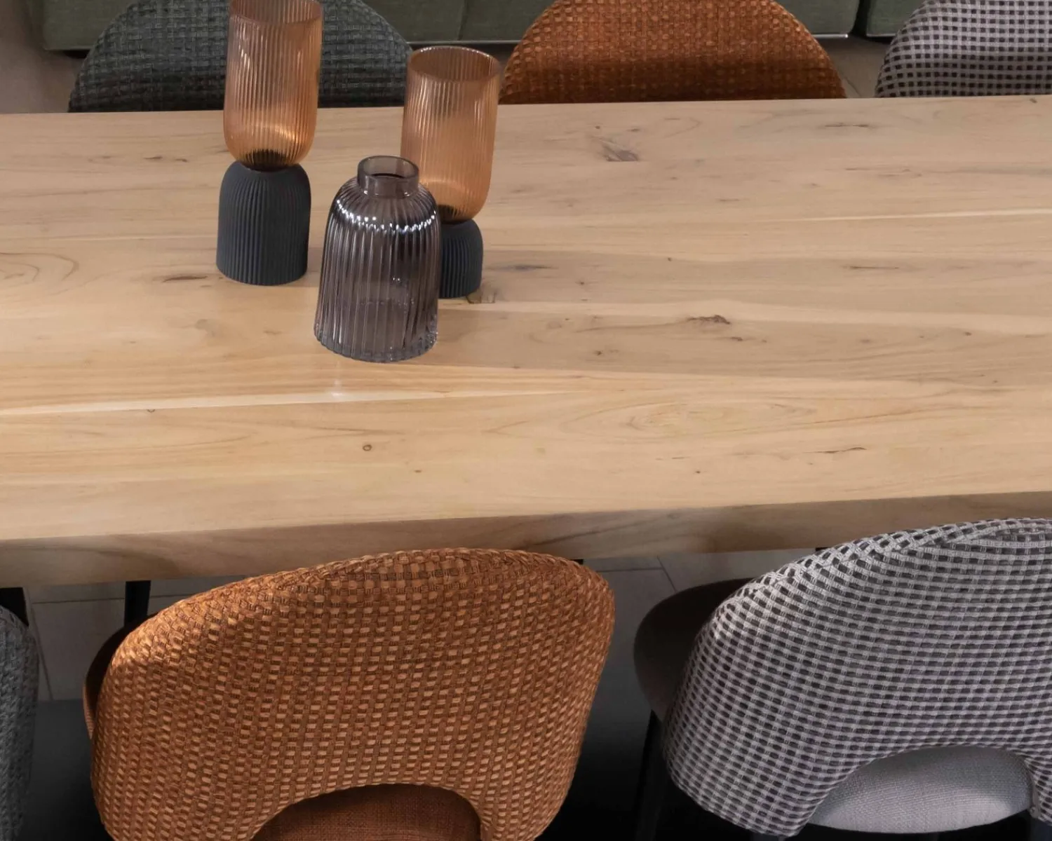 Meuble House Grande table de repas 260 cm acacia pieds métal noir plissés "Audacio" Outlet
