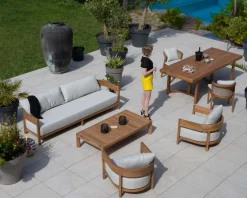 Meuble House Grande table de repas extérieure 240 cm en teck 