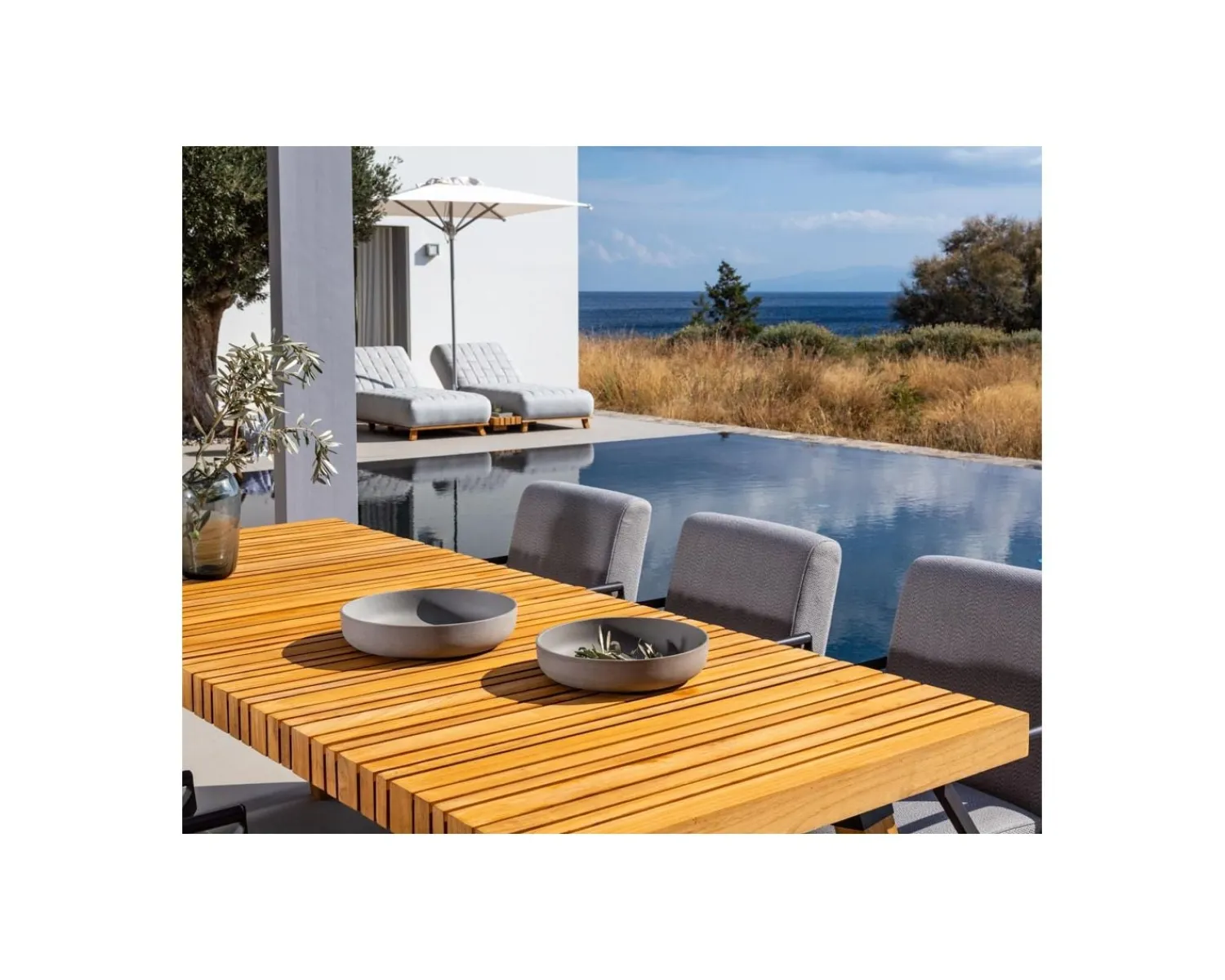 Meuble House Grande table outdoor en teck massif 240 cm "Lombok" Hot