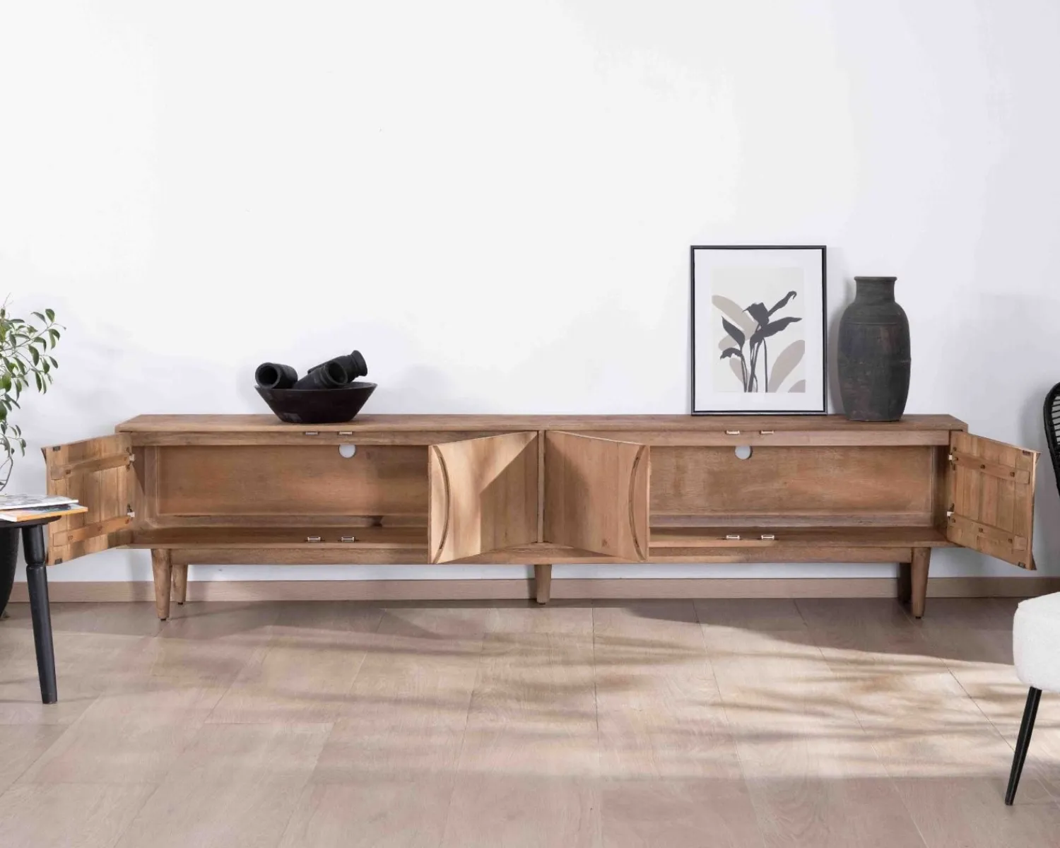 Meuble House Grand meuble TV contemporain 240cm en manguier 4 portes "Cabure" Best