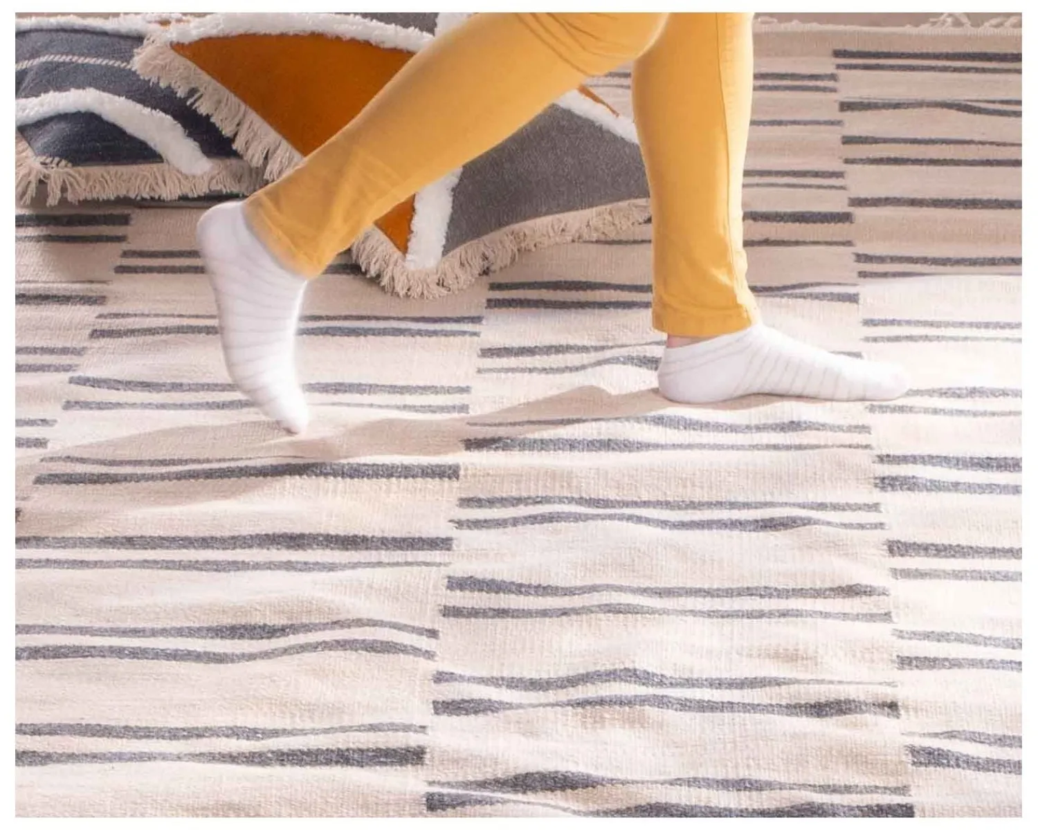 Meuble House Grand tapis blanc rayé bleu format 200x300cm "Ethnic" Best