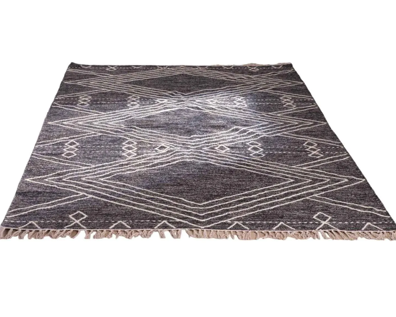 Meuble House Grand tapis ethnique noir motifs brodés blancs "Solira" 300x200cm Online