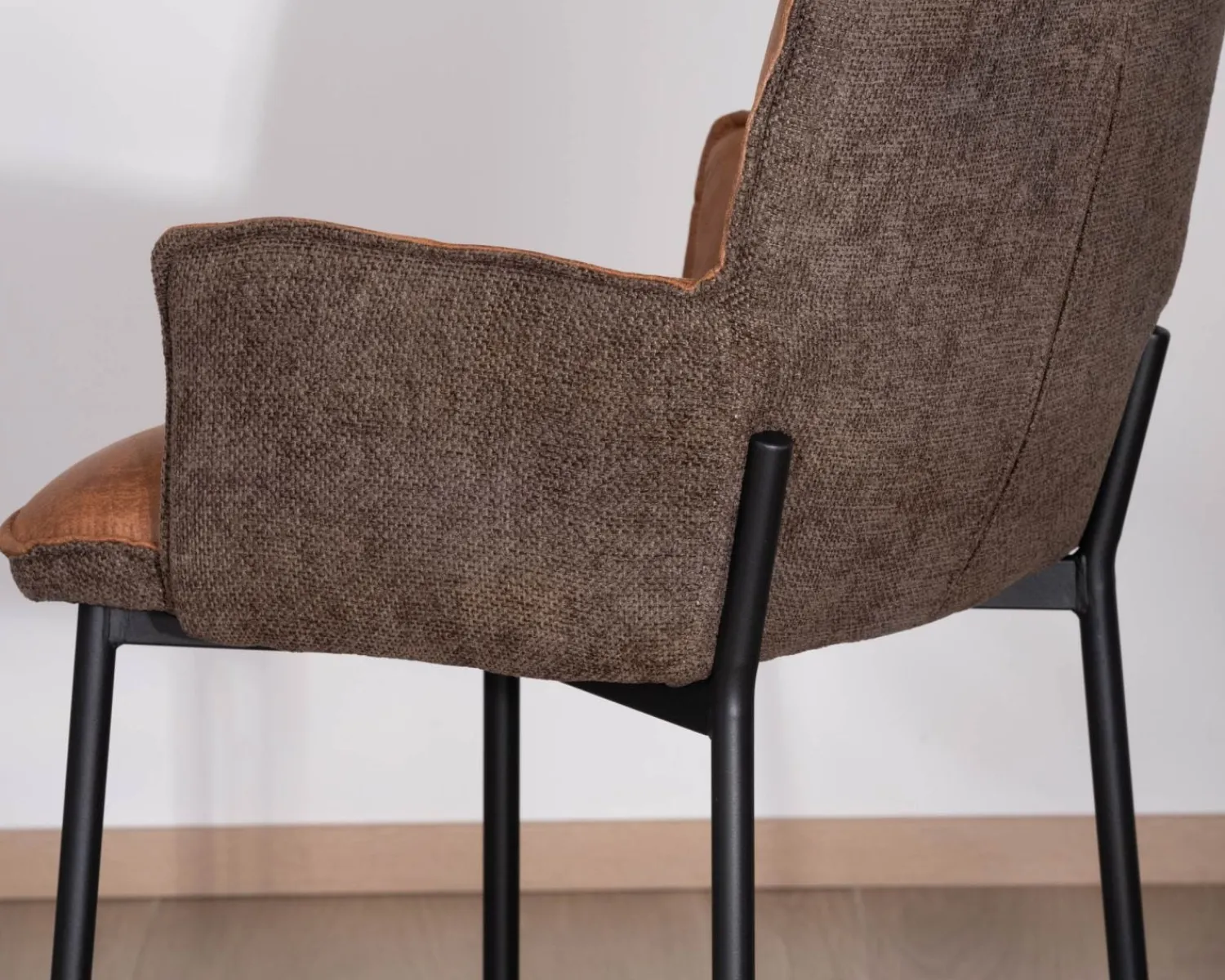 Meuble House Lot de 2 chaises de bar bi-matière cognac et marron "Lokka" esprit rétro