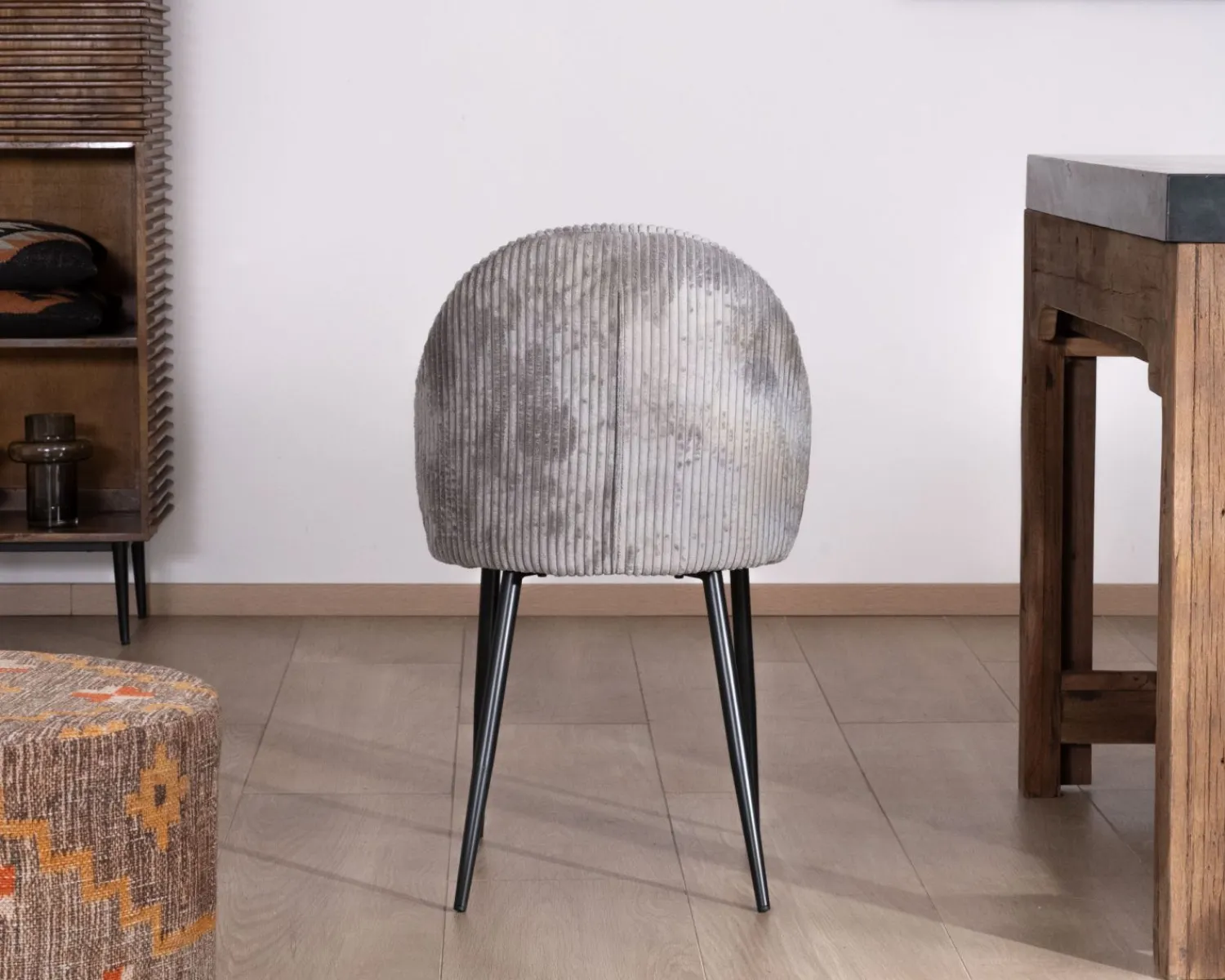 Meuble House Lot de 4 chaises de repas contemporaines en velours côtelé gris "Bellot" Outlet