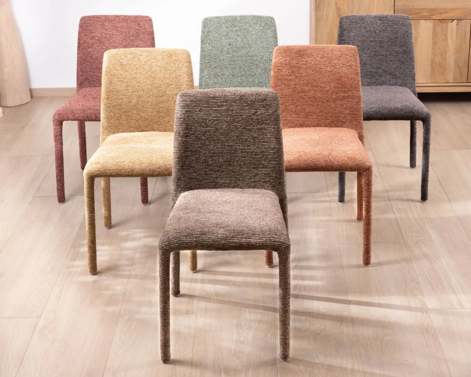 Meuble House Lot de 4 chaises de repas contemporaines en tissu cacao tramé “Otto” revêtement intégral et lignes épurées Sale