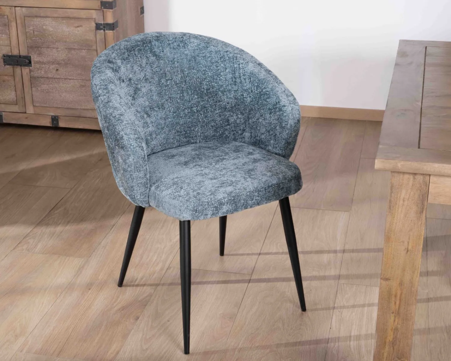 Meuble House Lot de 2 chaises de repas design en tissu bleu et pieds métal noirs "Kandy" New