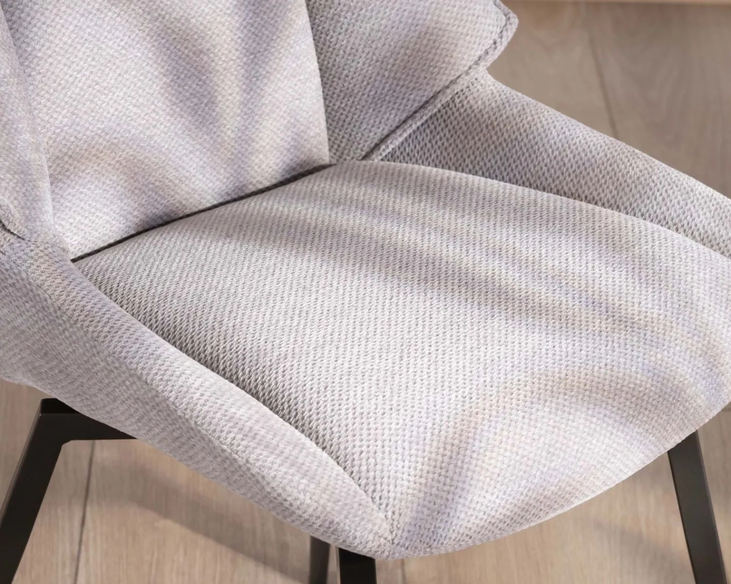 Meuble House Lot de 2 chaises de repas design et enveloppantes en tissu gris clair "Niko" Sale