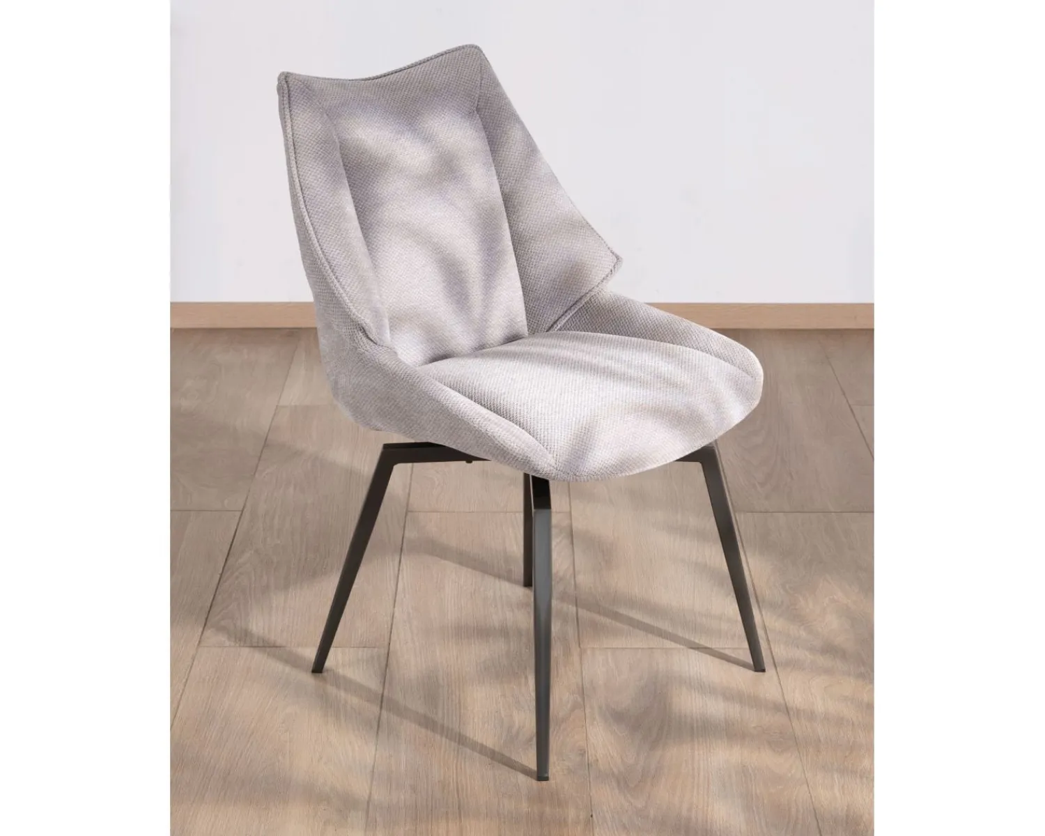 Meuble House Lot de 2 chaises de repas design et enveloppantes en tissu gris clair "Niko" Sale