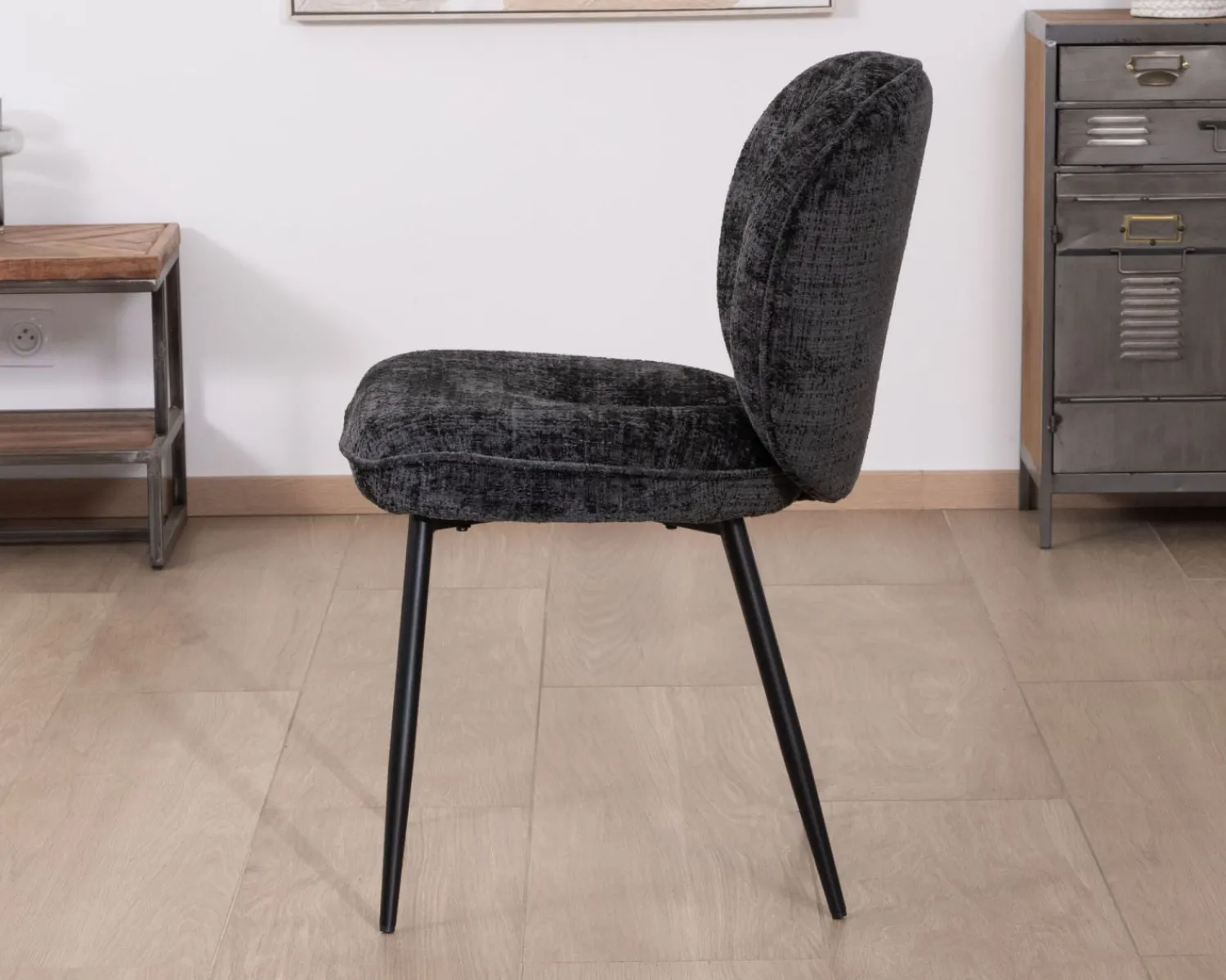 Meuble House Lot de 2 chaises de repas design arrondi en tissu noir et pieds métal "Kinsac" Best