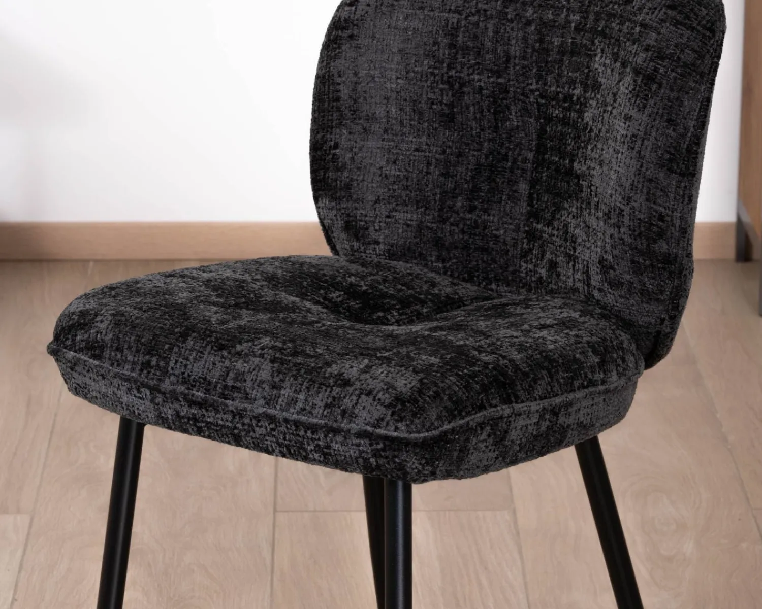 Meuble House Lot de 2 chaises de repas design arrondi en tissu noir et pieds métal "Kinsac" Best