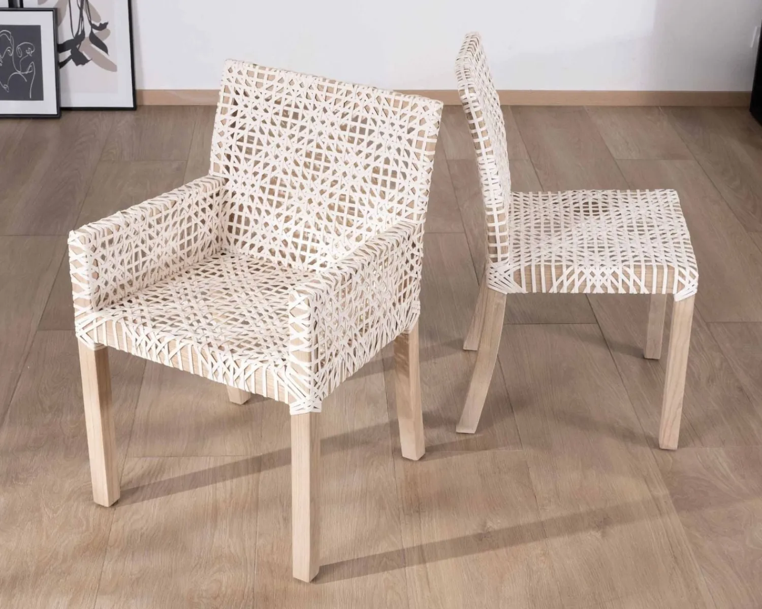 Meuble House Lot de 2 chaises de repas en teck et cuir blanc tressé "Mambow" Clearance