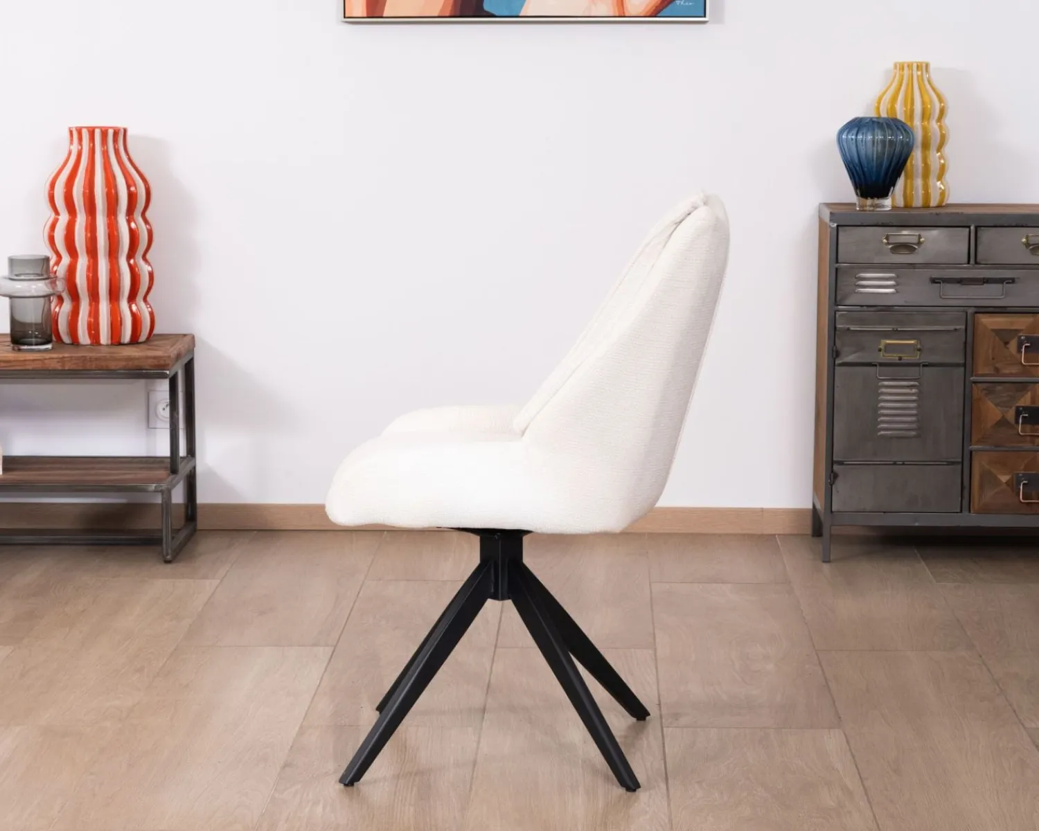 Meuble House Lot de 2 chaises de repas en tissu blanc et pied pivotant en métal "Webber" Online