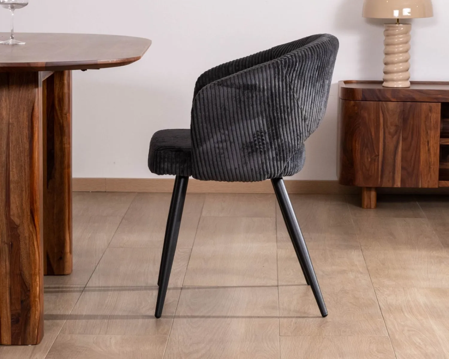 Meuble House Lot de 2 chaises de repas en velours côtelé anthracite et pieds métal noir vintage "Sonate" Best