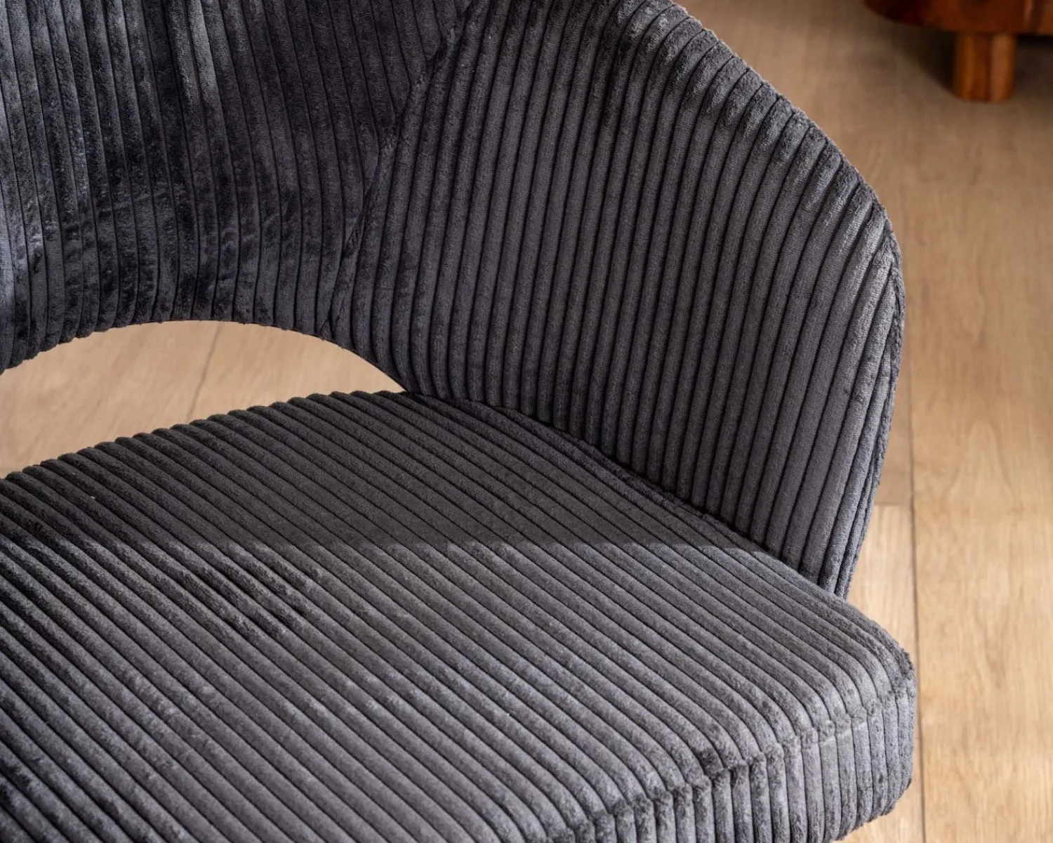 Meuble House Lot de 2 chaises de repas en velours côtelé anthracite et pieds métal noir vintage "Sonate" Best