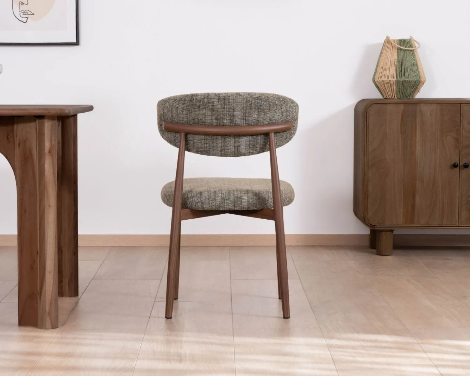 Meuble House Lot de 2 chaises de repas esprit rétro en tissu tramé kaki "Arpège" pieds aspect noyer Discount