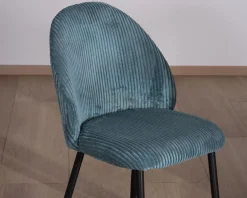 Meuble House Lot de 4 chaises de repas esprit vintage en velours bleu pétrole et métal noir