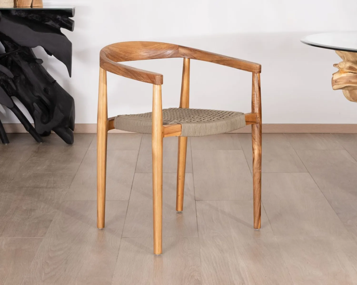 Meuble House Lot de 4 chaises en bois avec assise tressée taupe "Tiska" Clearance