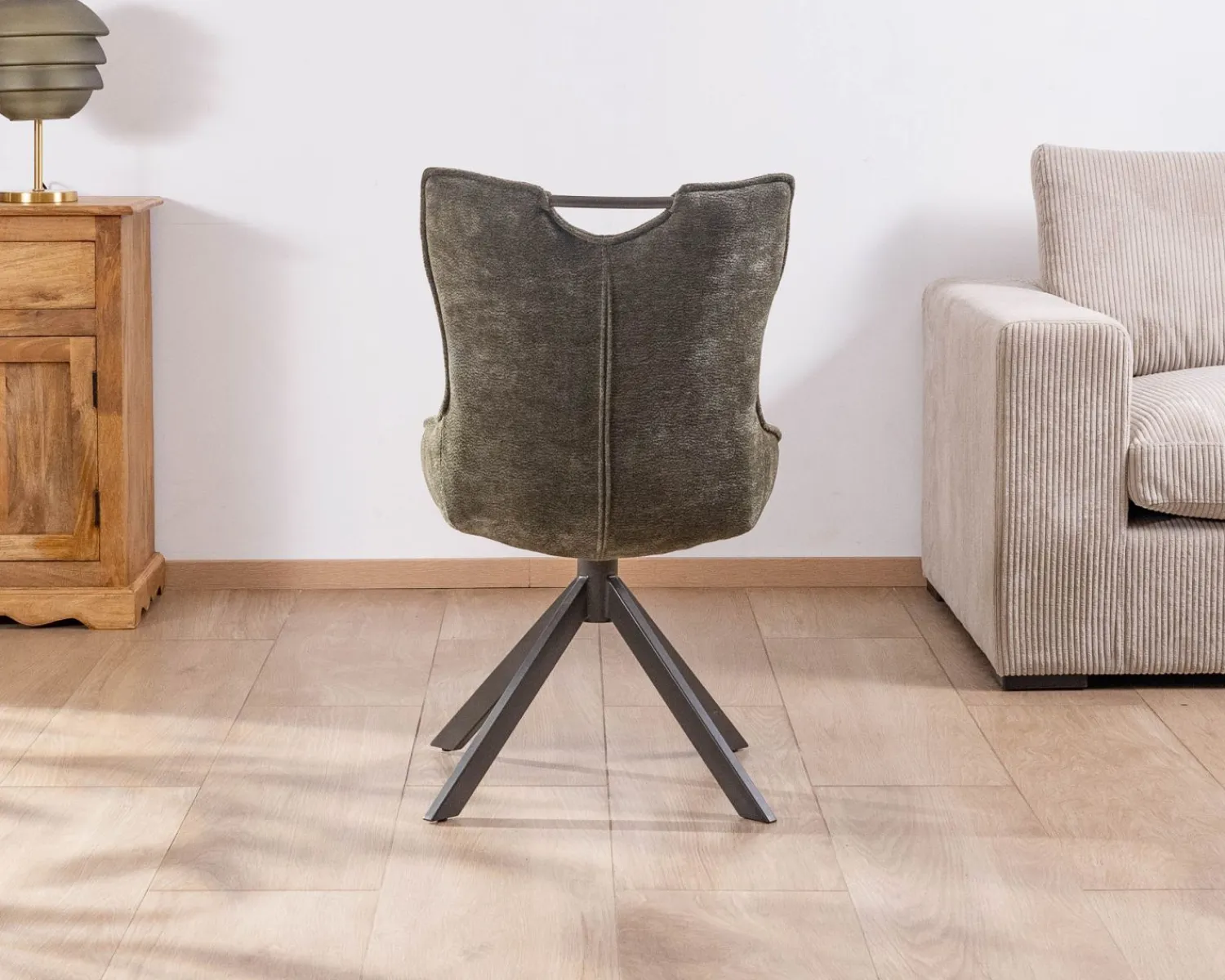 Meuble House Lot de 2 chaises en tissu vert sur pied rotatif en métal "Biorg" style rétro