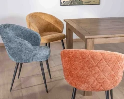 Meuble House Lot de 2 chaises enveloppantes en tissu jaune et pieds métal noirs 