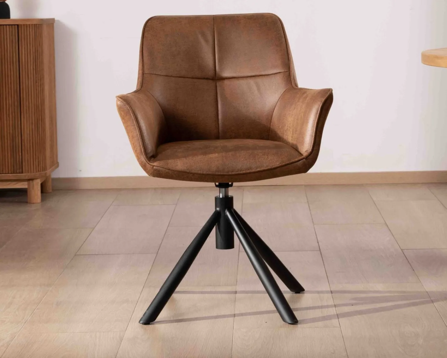 Meuble House Lot de 2 chaises enveloppantes sur pied rotatif "Ritchey" tissu microfibre havane Sale