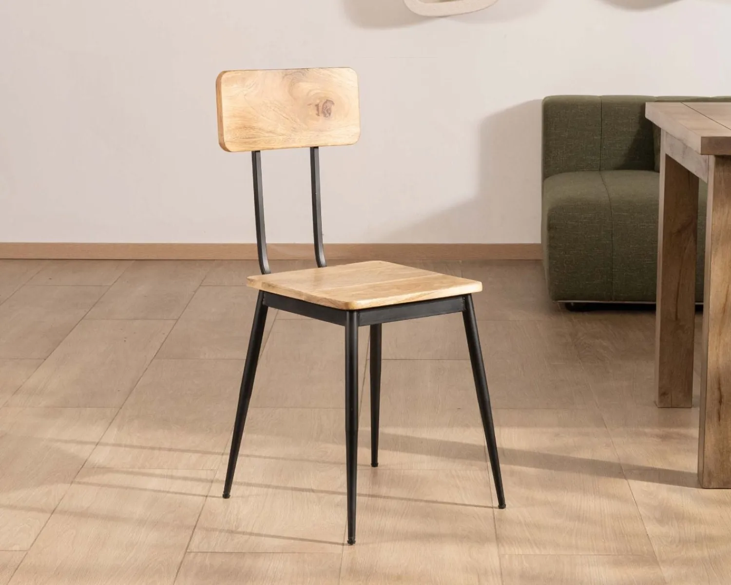 Meuble House Lot de 2 chaises industrielles bois massif métal noir "Atelier Kraft" New
