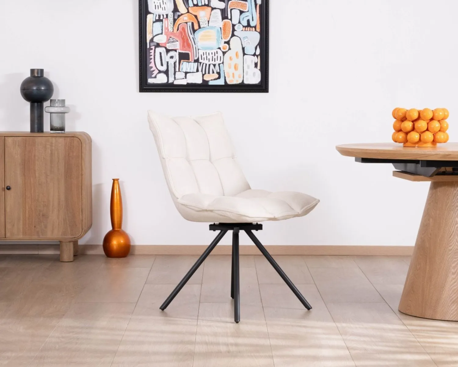 Meuble House Lot de 2 chaises pivotantes 360° "Cassidy" design et matelassées en tissu blanc cassé Sale