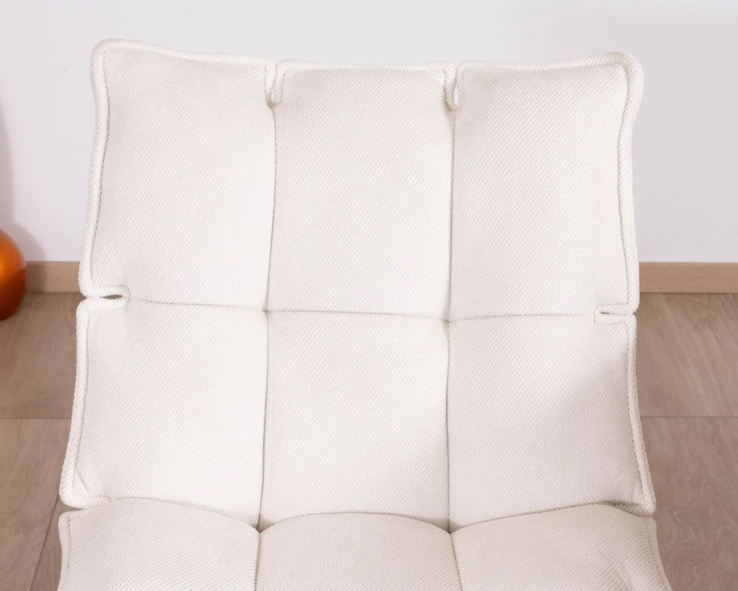 Meuble House Lot de 2 chaises pivotantes 360° "Cassidy" design et matelassées en tissu blanc cassé Sale