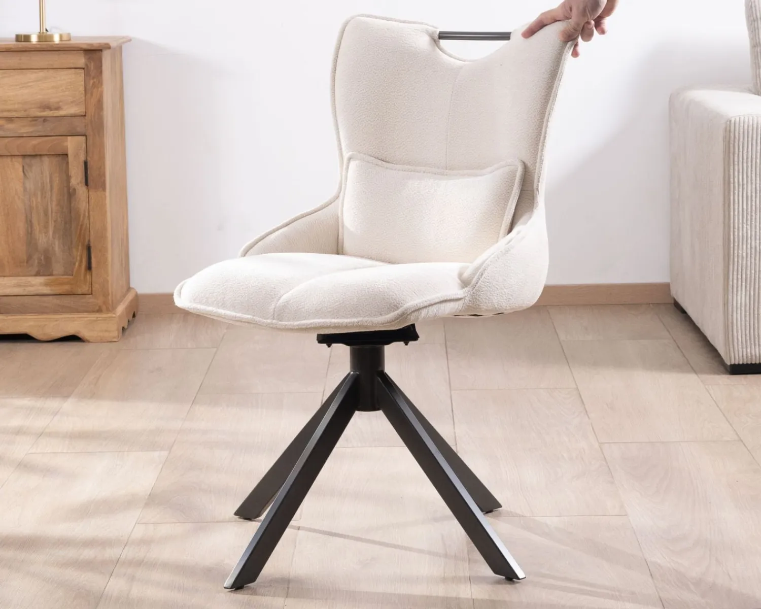 Meuble House Lot de 2 chaises pivotantes sur pied étoile en métal "Biorg" en tissu blanc Hot
