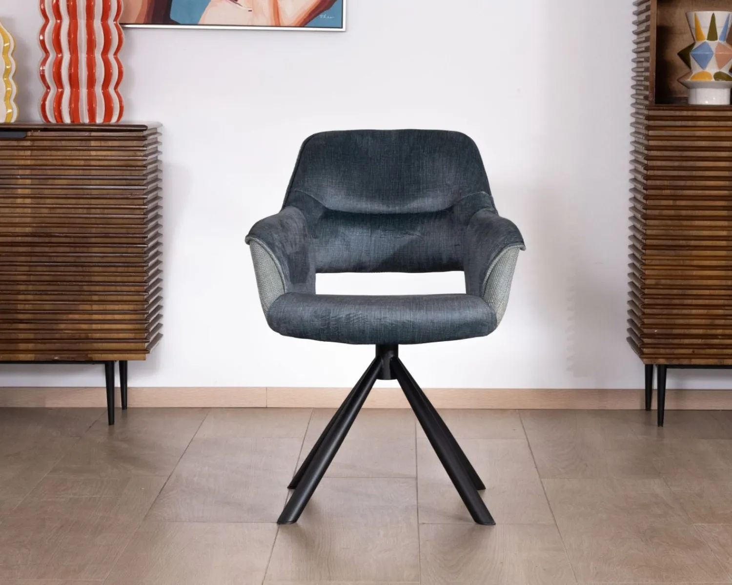 Meuble House Lot de 2 fauteuils de repas contemporains en tissu bi texture bleu "Chilko" pied pivotant en métal