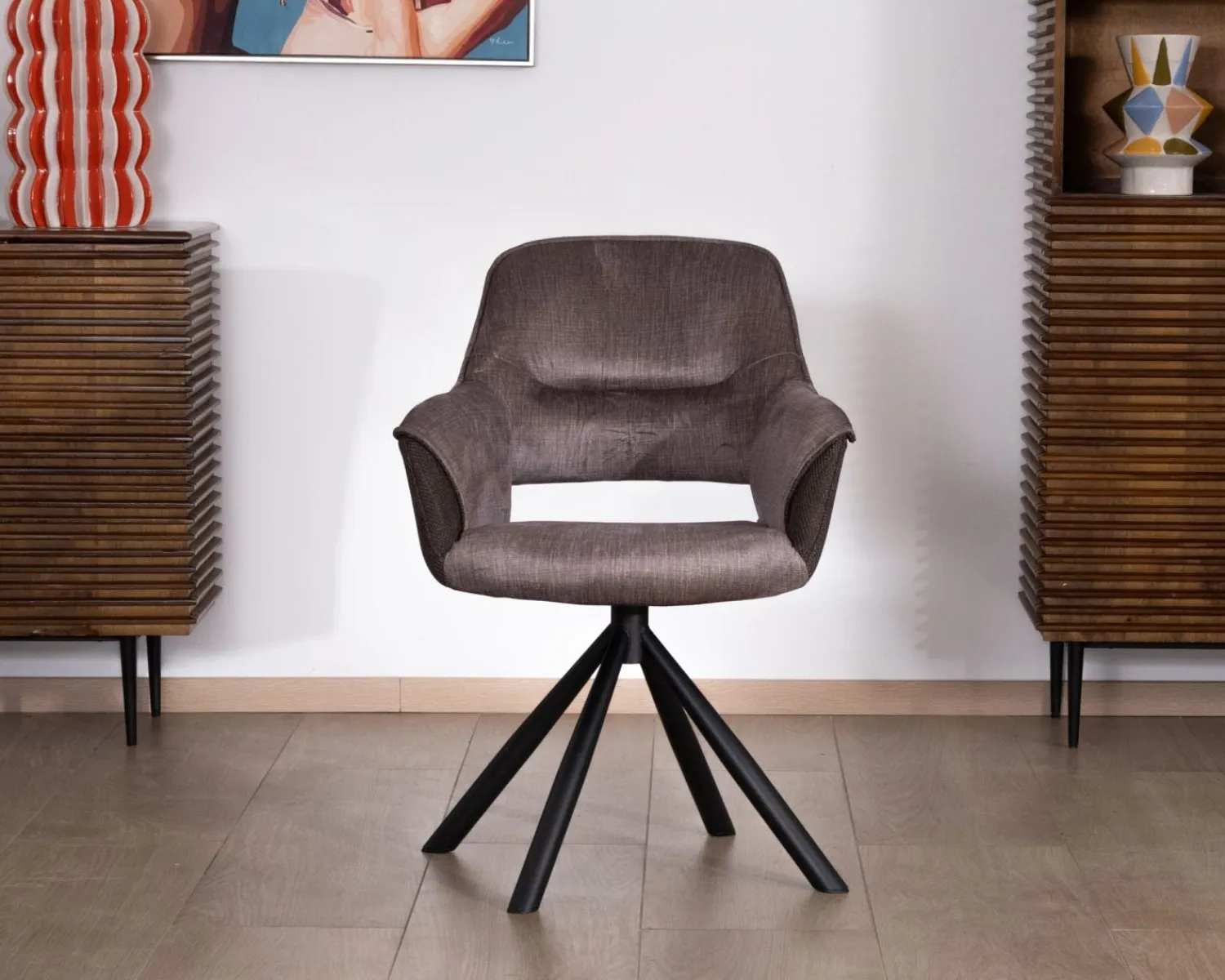 Meuble House Lot de 2 fauteuils de repas enveloppants en tissu bi texturé chocolat et pied pivotant en métal "Chilko" Discount