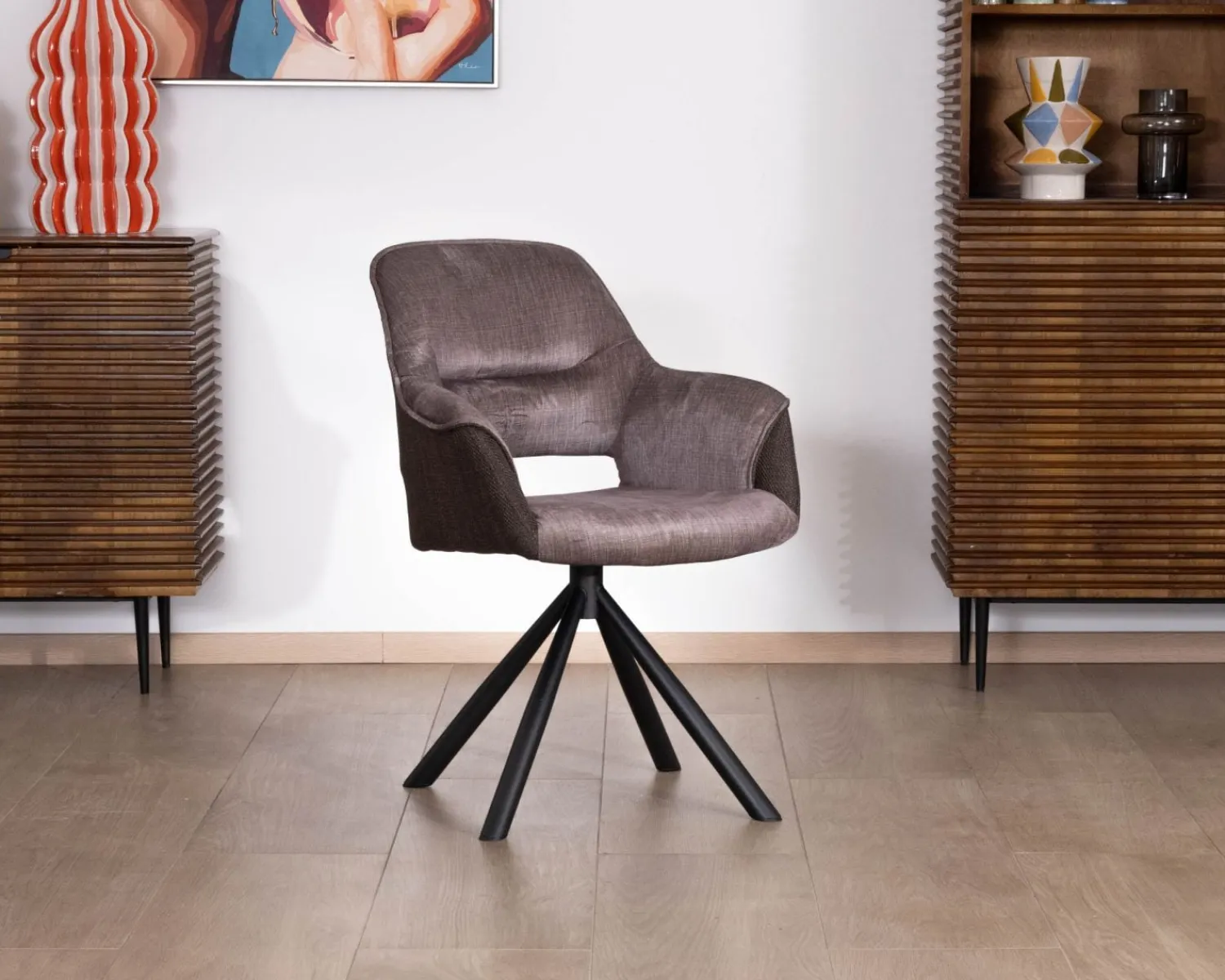 Meuble House Lot de 2 fauteuils de repas enveloppants en tissu bi texturé chocolat et pied pivotant en métal "Chilko" Discount