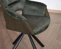 Meuble House Lot de 2 fauteuils de repas enveloppants en tissu bi texture vert "Chilko" avec pied pivotant en métal noir Hot