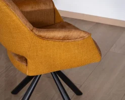 Meuble House Lot de 2 fauteuils de repas pivotants et enveloppants en tissu bi texturé jaune moutarde
