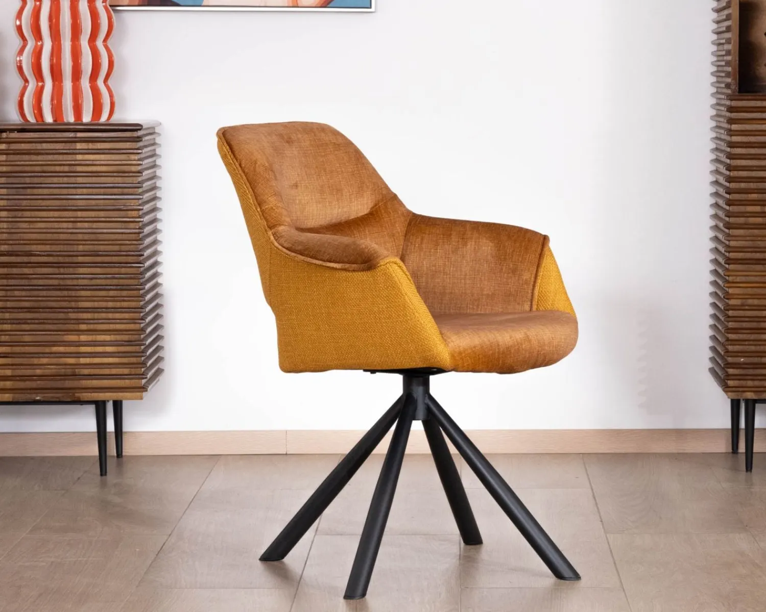 Meuble House Lot de 2 fauteuils de repas pivotants et enveloppants en tissu bi texturé jaune moutarde "Chilko"