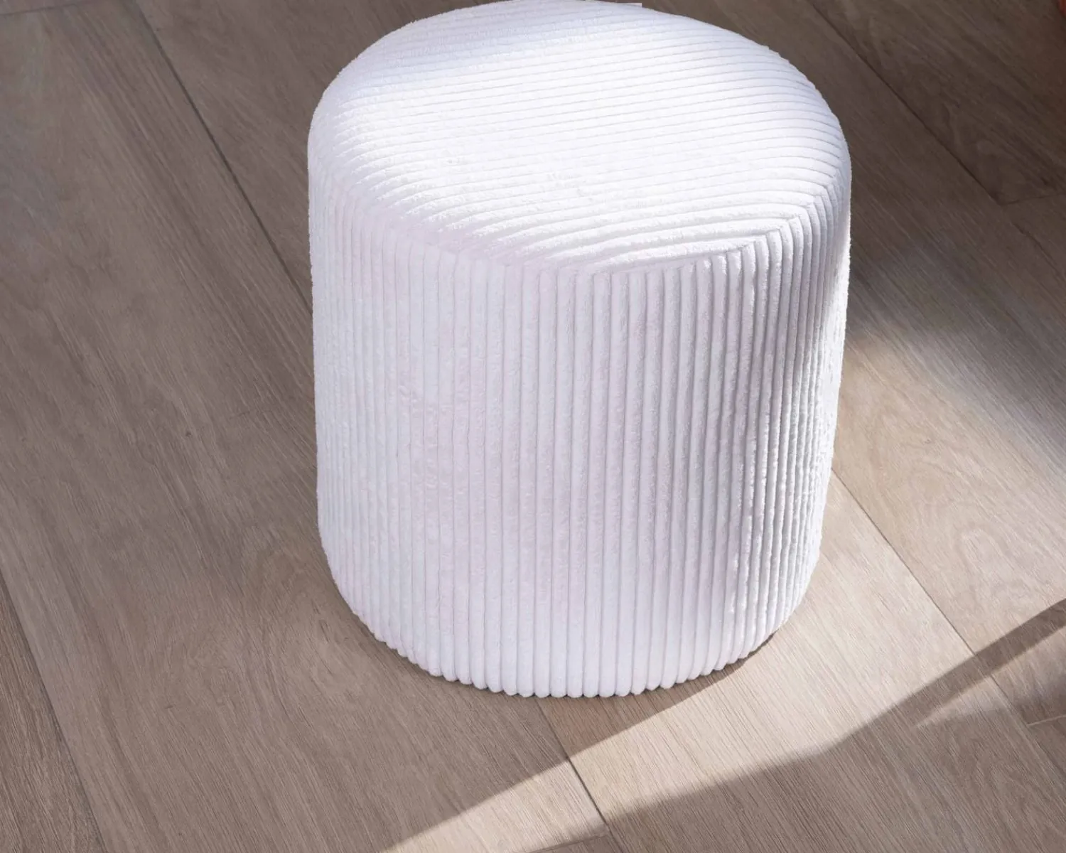 Meuble House Lot de 2 petits poufs ronds en velours blanc "Snaw" Online