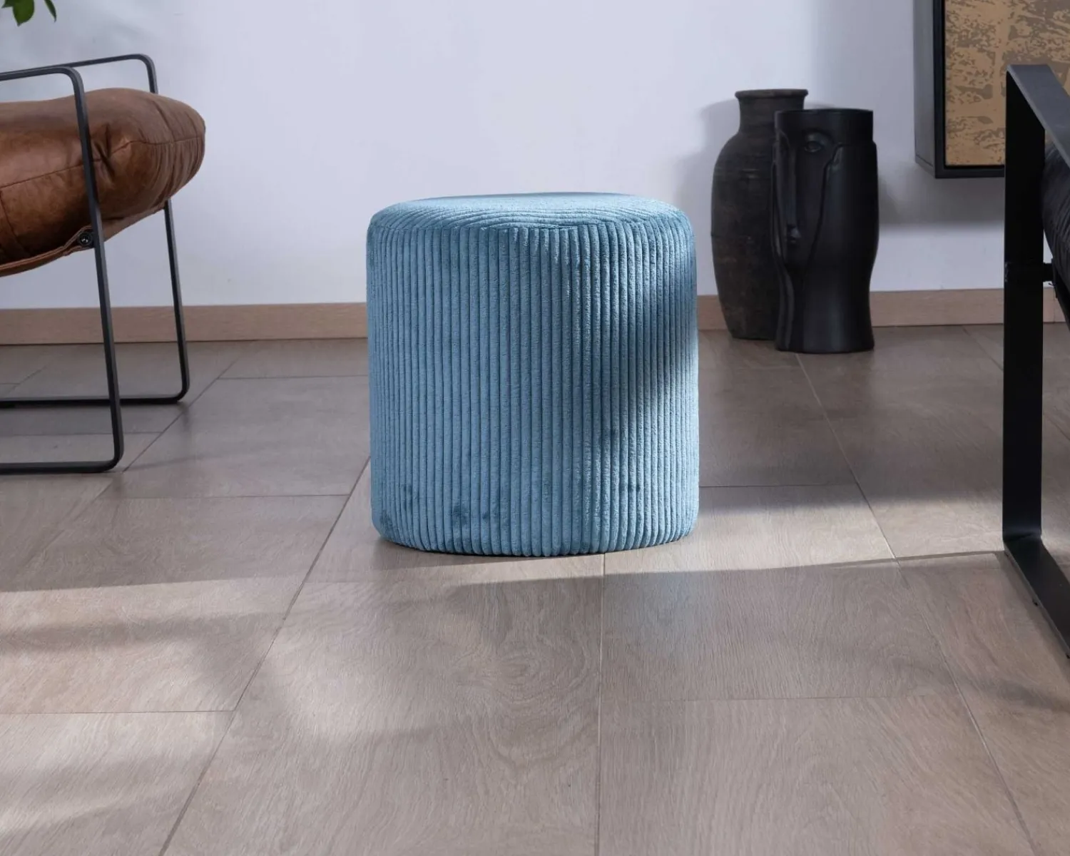 Meuble House Lot de 2 poufs bleu pétrole en velours côtelé "Snaw" diamètre 35 cm Sale
