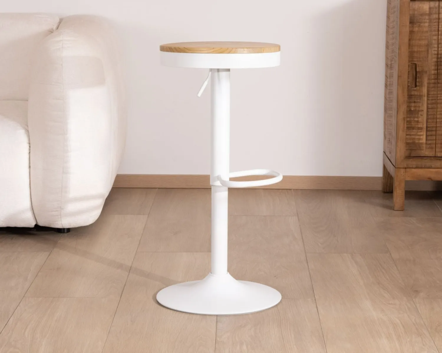 Meuble House Lot de 2 tabourets ajustables en hauteur en métal blanc "Juo" avec assise bois New