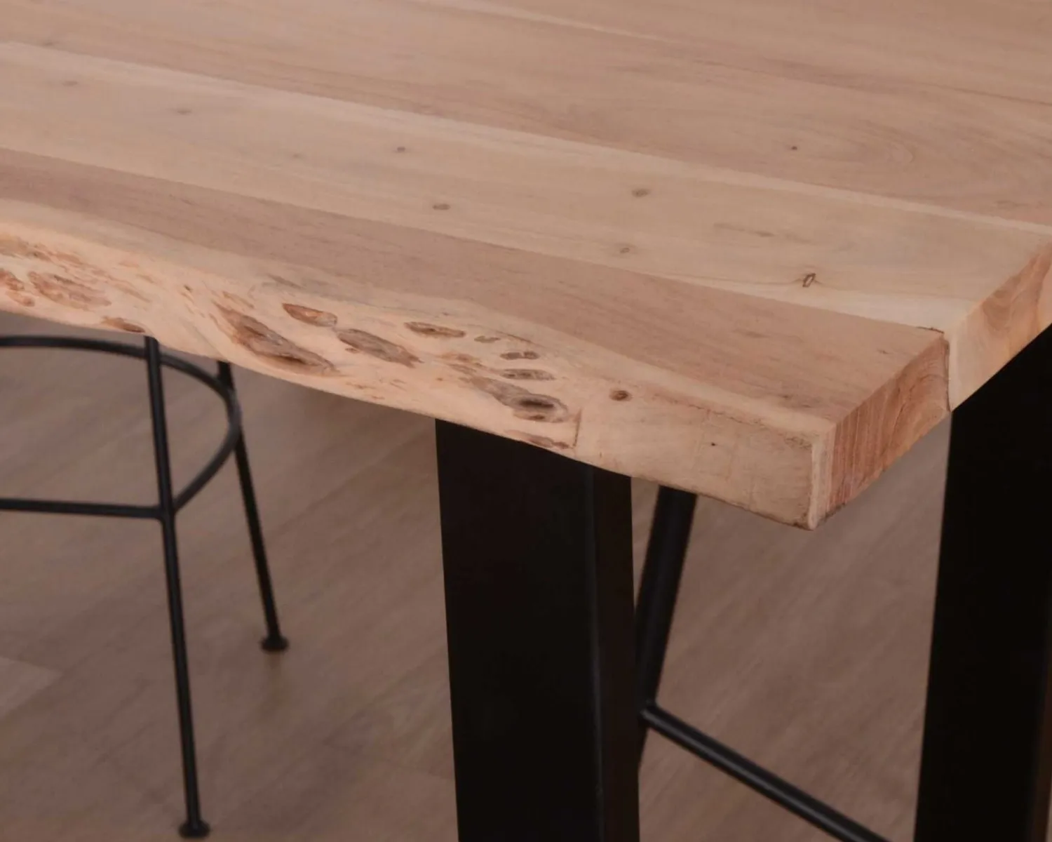 Meuble House Mange debout 190cm "Jaffna" style moderne bois massif et métal Outlet