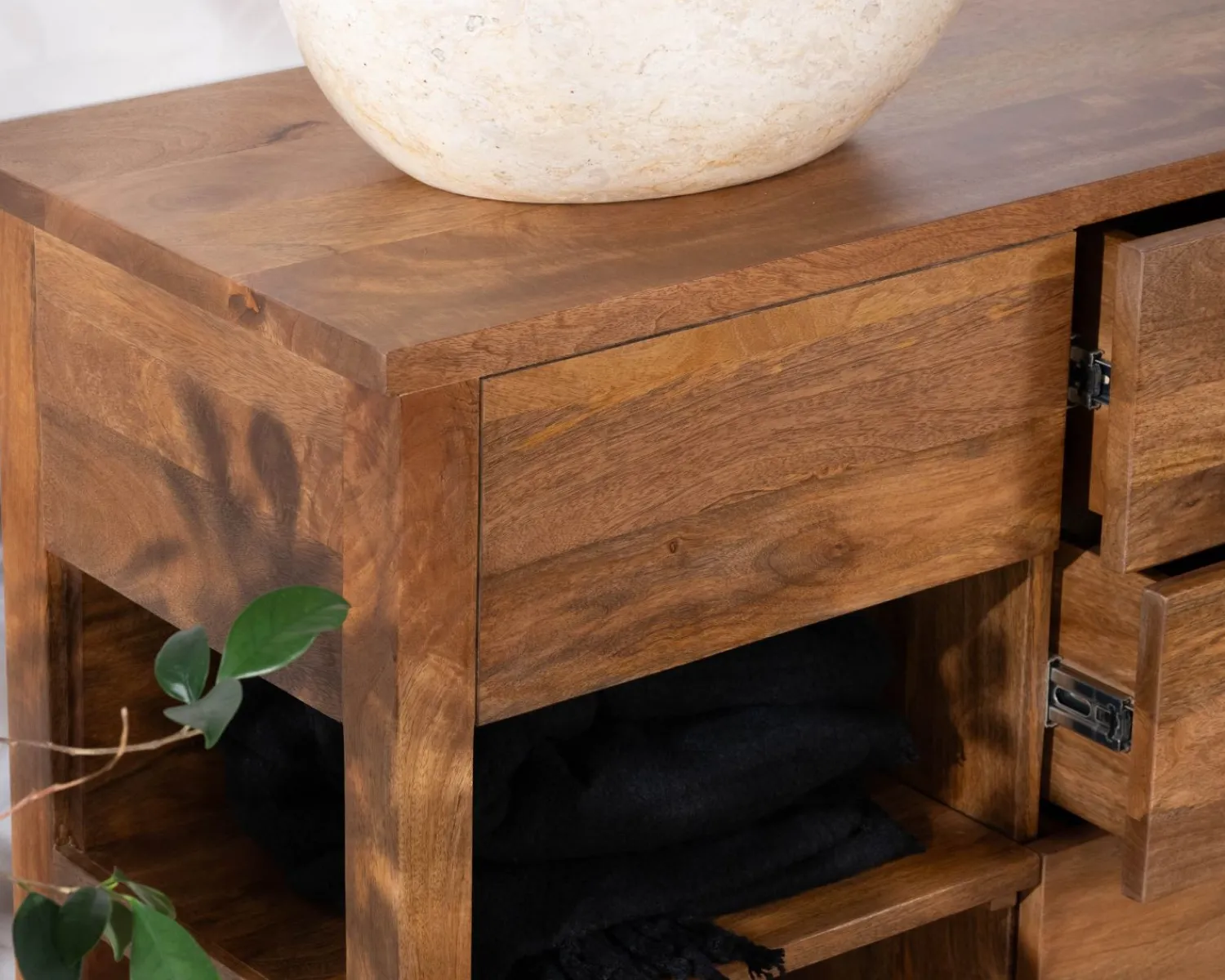Meuble House Meuble de salle de bain double en manguier foncé 140 cm avec niches et tiroirs "Kahiko" Clearance