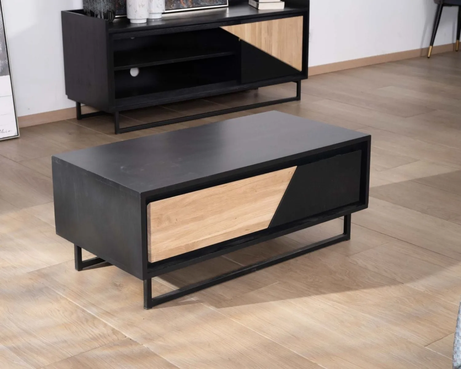 Meuble House Meuble télé 140 cm en bois massif "Trace" Best