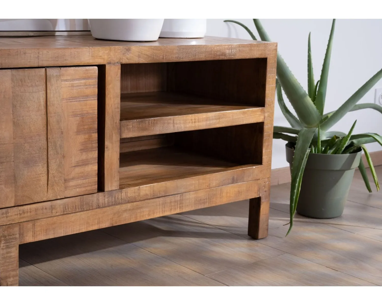 Meuble House Meuble TV en manguier massif style ethnique chic "Aruna" Outlet